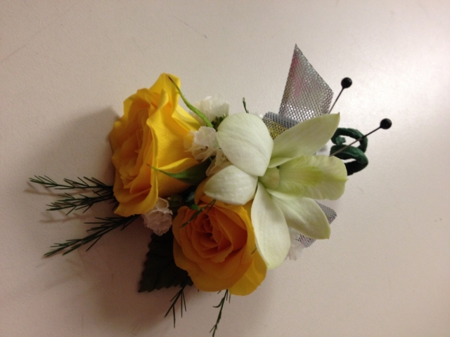Boutonniere - Spray Rose, Dendrobium Orchid