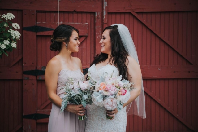 rustic wedding, barn wedding, wildflower bride